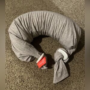 Bbhugme nursing pillow